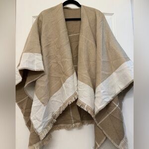 NWOT Banana Republic Poncho